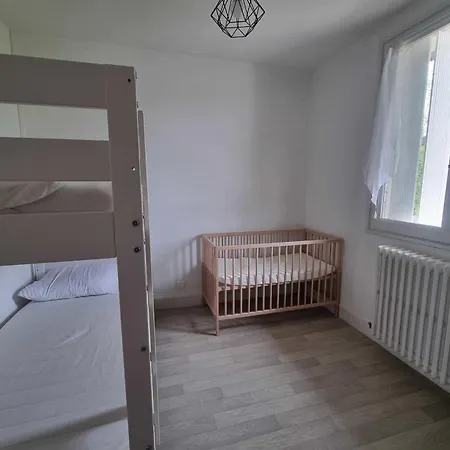 Large Family House 300m From The آركاشو