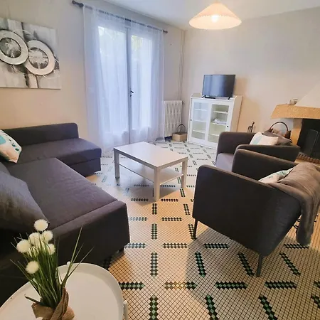 Hébergement de vacances Grande Maison Familiale à 300m De La *