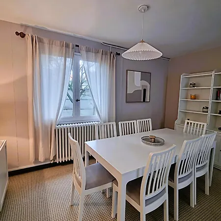 Large Family House 300m From The * アルカション