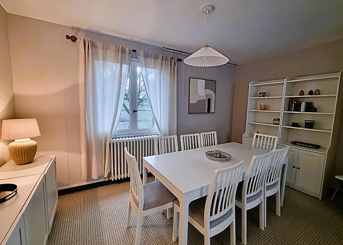 Large Family House 300m From The * アルカション