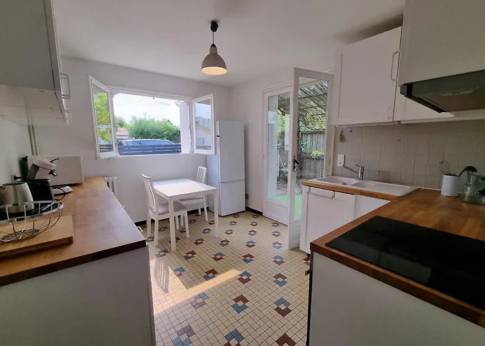 Large Family House 300m From The